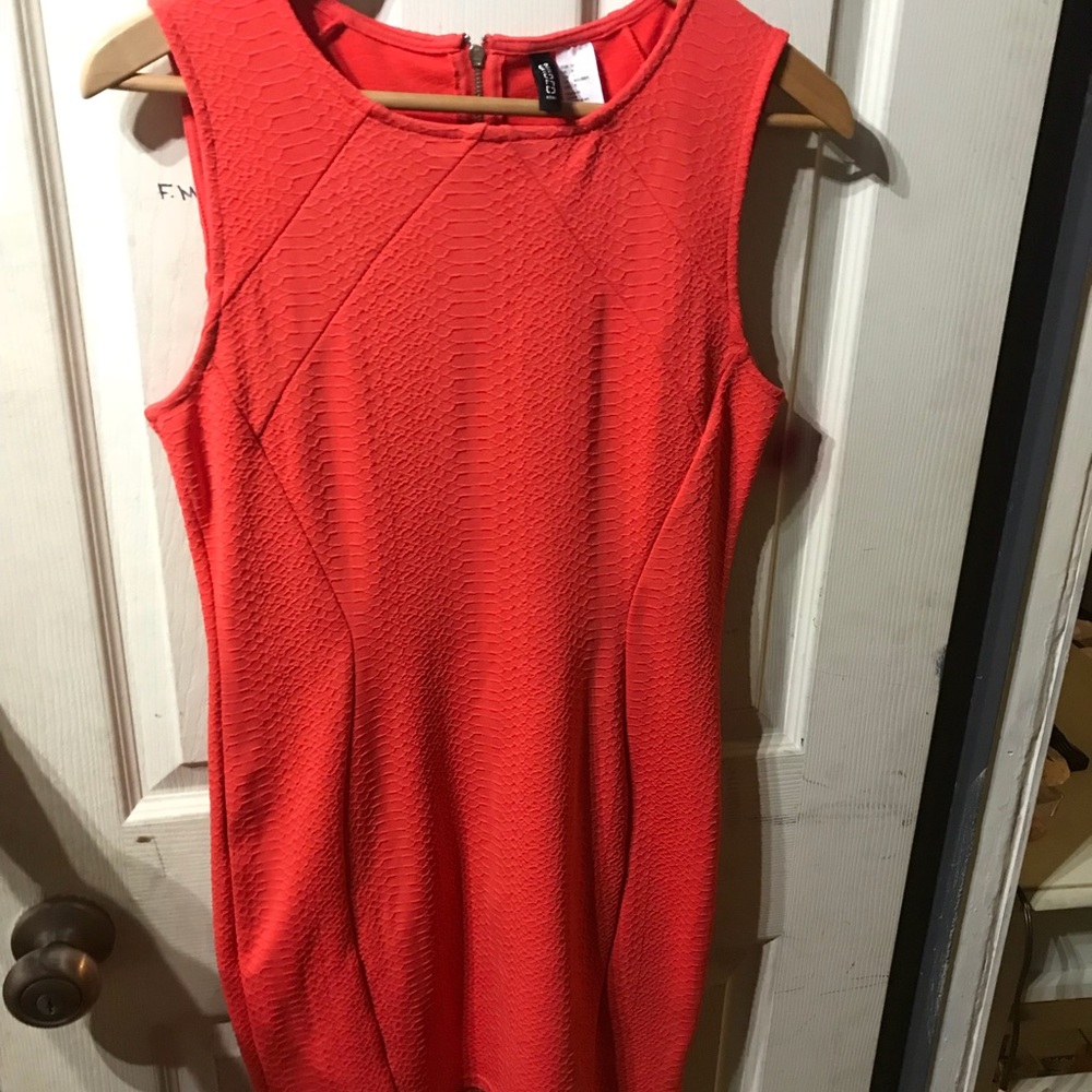 H&M reptile print orange dress!